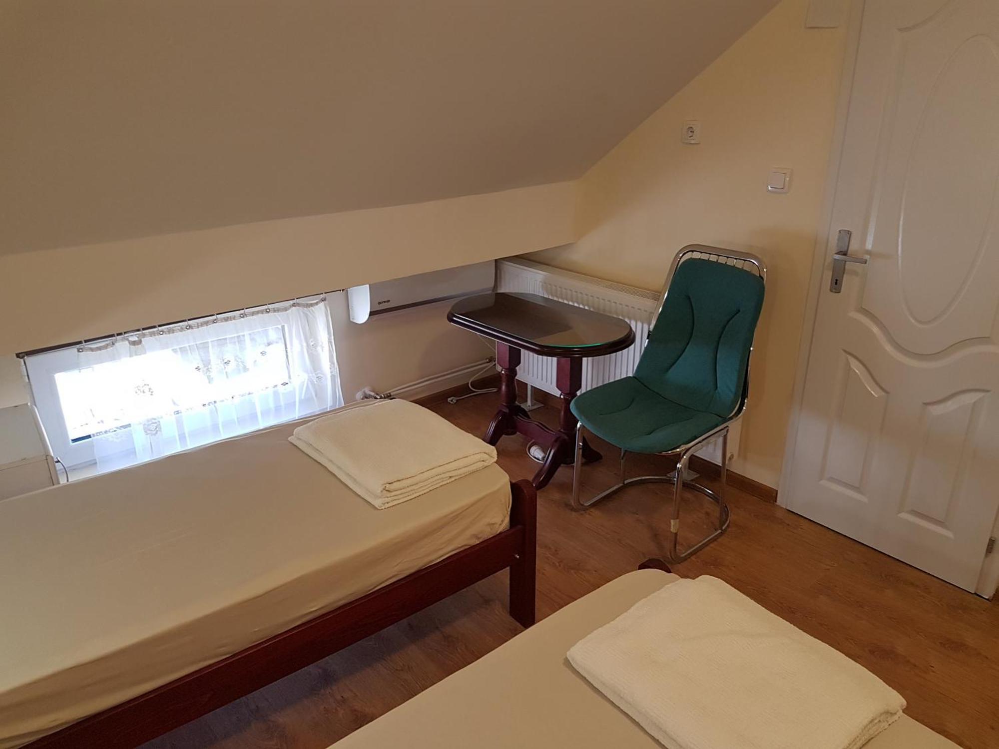 Hostel Beko Valjevo Quarto foto