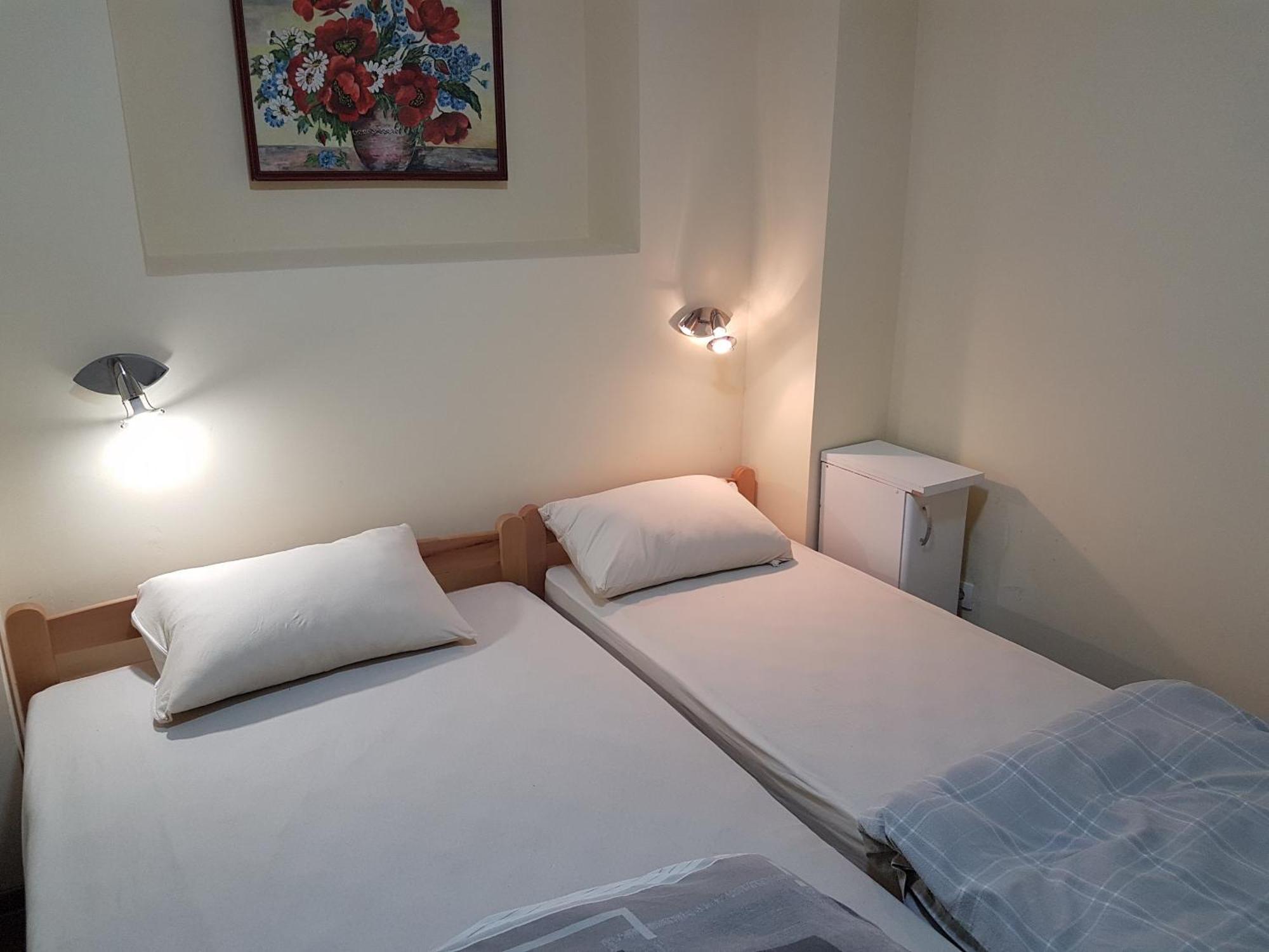 Hostel Beko Valjevo Quarto foto